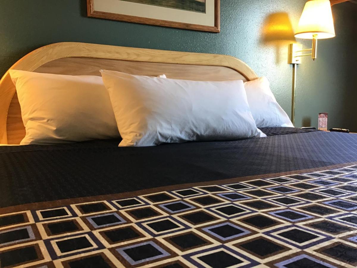 Travelodge By Wyndham Worland מראה חיצוני תמונה