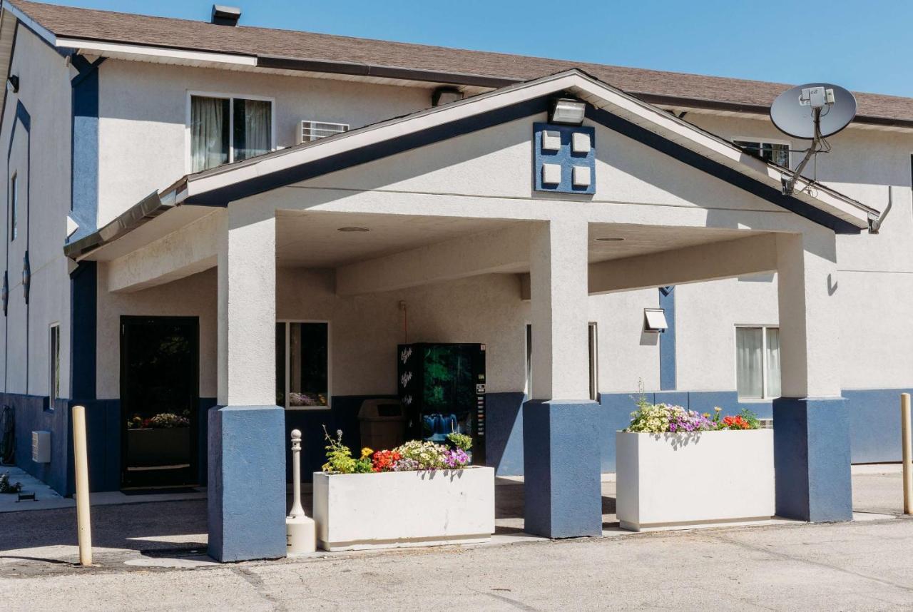 Travelodge By Wyndham Worland מראה חיצוני תמונה